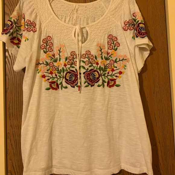 Anthropologie Tops - Anthropologie embroidered top